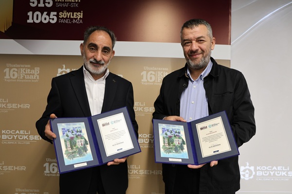 Başkan Büyükakın’ın “Soyut Vatan” kavramı kitaplaştı