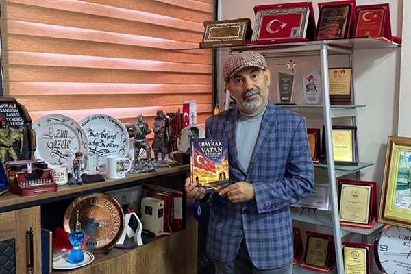 Bayrak ve Vatan Sevdalıları’nda Mustafa Eranıl’a 5 Sayfa