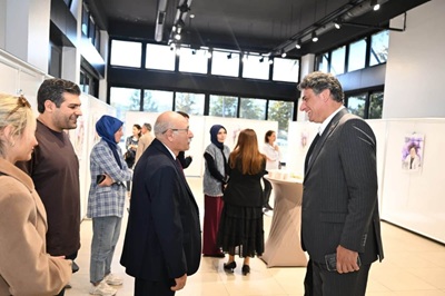 Cumhuriyet’in Öncü Kadınları Sergisi Kartepe Sanat Evi’nde