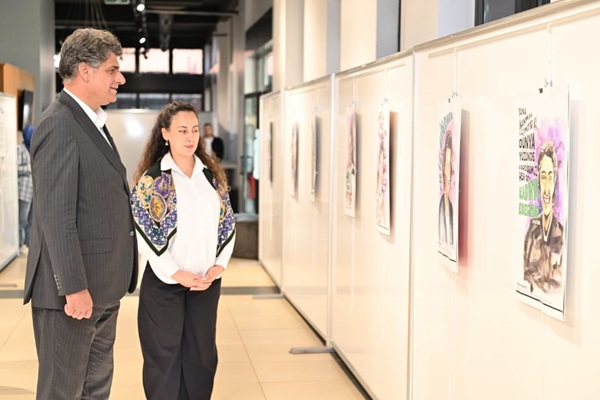 Cumhuriyet’in Öncü Kadınları Sergisi Kartepe Sanat Evi’nde
