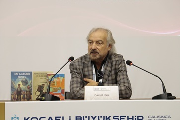 Kitap Fuarı’nda edebiyattan kültüre renkli söyleşiler