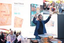 Eşsiz eserler müzayedesinde teklifler havada uçuştu